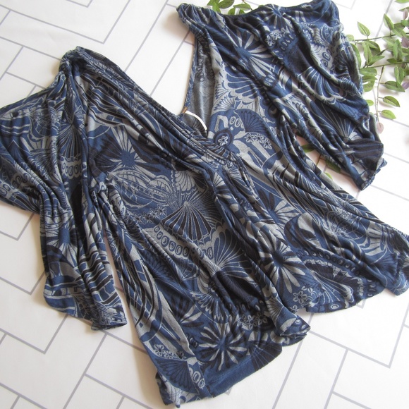 Free People Navy BOHO Patterned Cold Shoulder Top - Picture 2 of 8